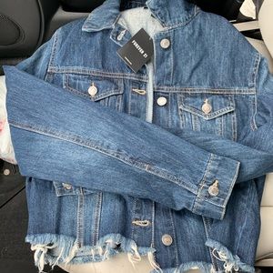 NWT Forever 21 Size M Denim distressed Jacket